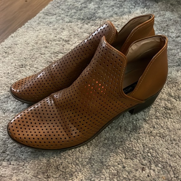 Nine West Booties - Picture 2 of 5